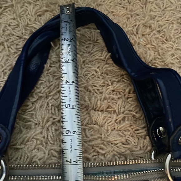 Coach Large Tote - Picture 8 of 11